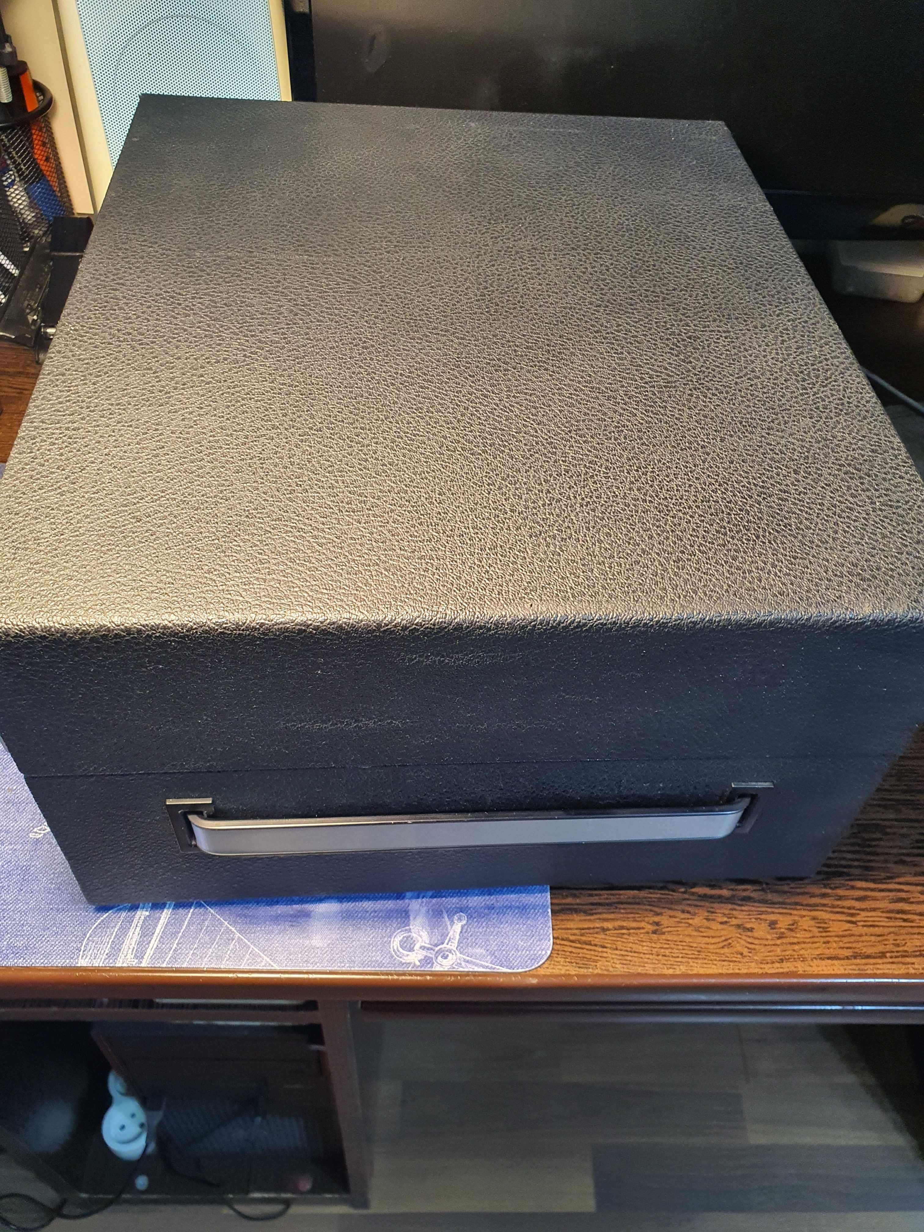 Pick-up stereo DUAL 1010, cu amplificare și complet automat
