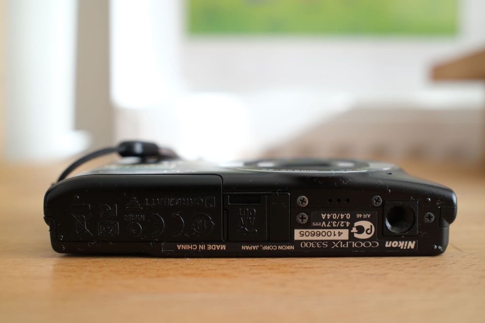 Nikon CoolPix S3300, camera foto digitala vintage, time stamp, ca nou