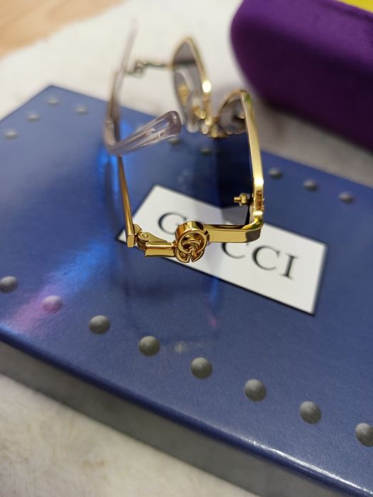 Ochelari de soare Gucci cu rama geometrica