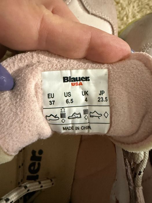 Продавам спортни обувки