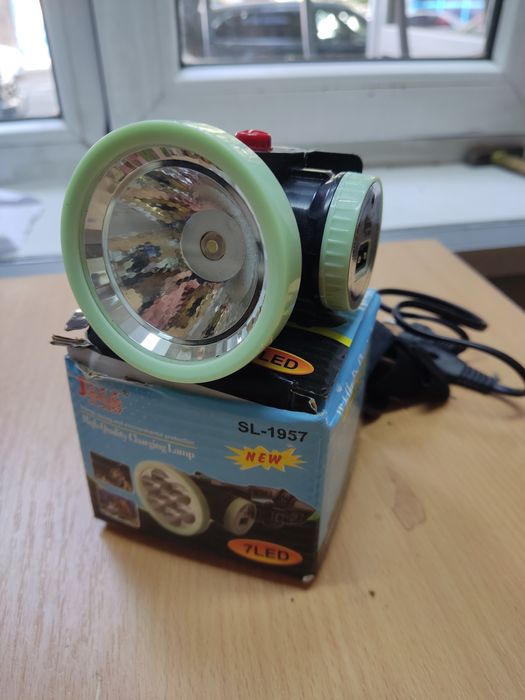 Фонарь налобный аккумуляторный