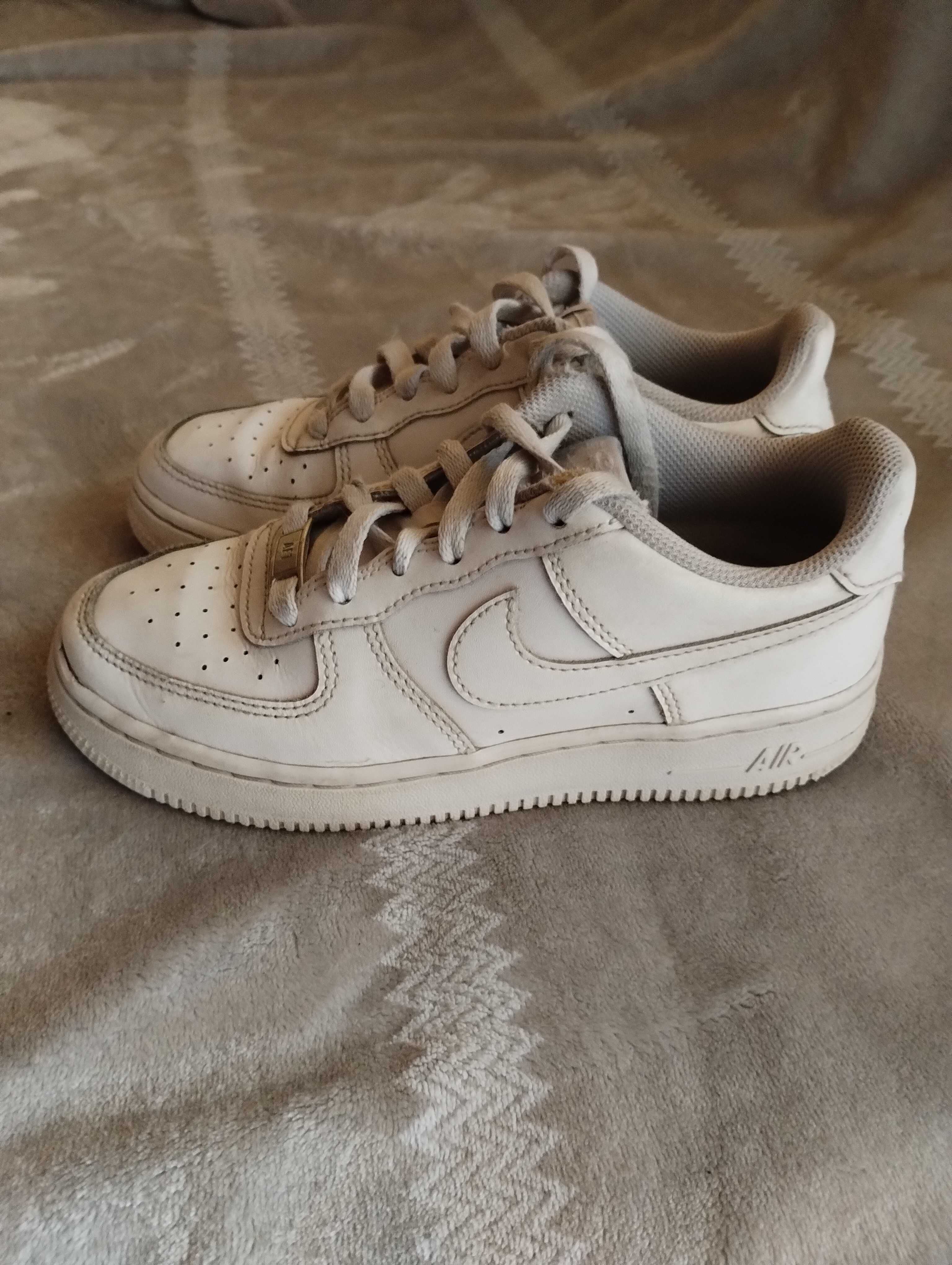 Маратонки NIKE juniors AIR FORCE 1 Eur 36