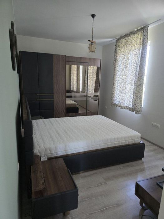 Дава се под наем Тристаен апартамент в Пловдив, Остромила - 120 кв.м за 700 € - Снимка #3