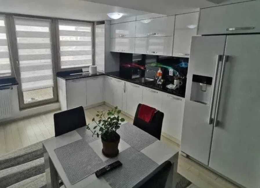 Дава се под наем Двустаен апартамент в Пловдив, Изгрев - 65 кв.м за 311.1 € - Снимка #1