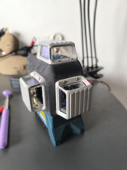 Лазерный уровень Bosch GLL 3-80C Bluetooth