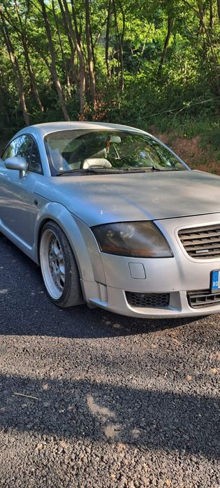 Vând Audi TT Quattro