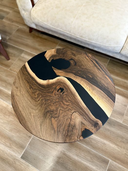 Măsuță de cafea din lemn masiv și rășină epoxidică