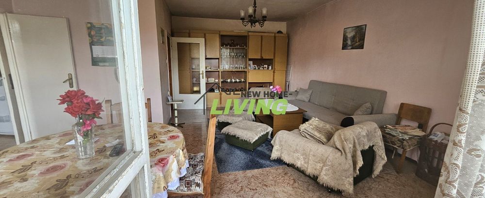 Продава се Тристаен апартамент в Пловдив, Център - 112 кв.м за 2143 €/кв.м - Снимка #3