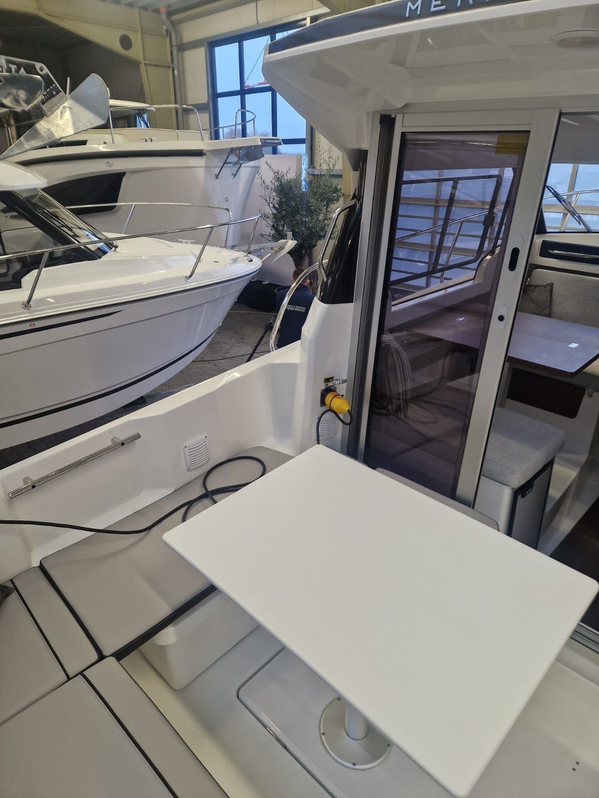 Merry Fisher 695 series 2 / 2024 - barca noua