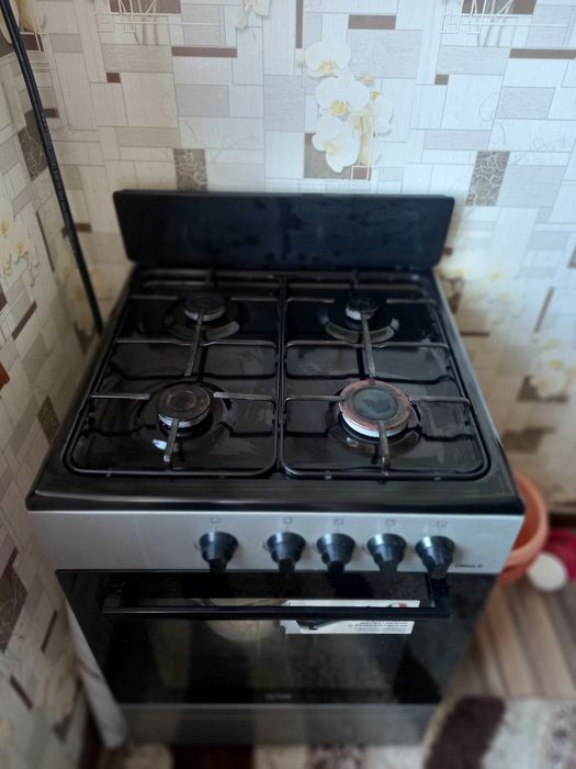 Газ плита в отличном состоянии