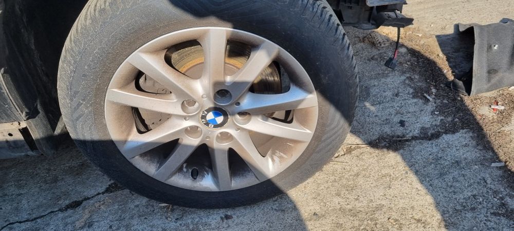 Jante aliaj 16 bmw cauciucuri iarna Vredestein 205 55 16 dot 2022