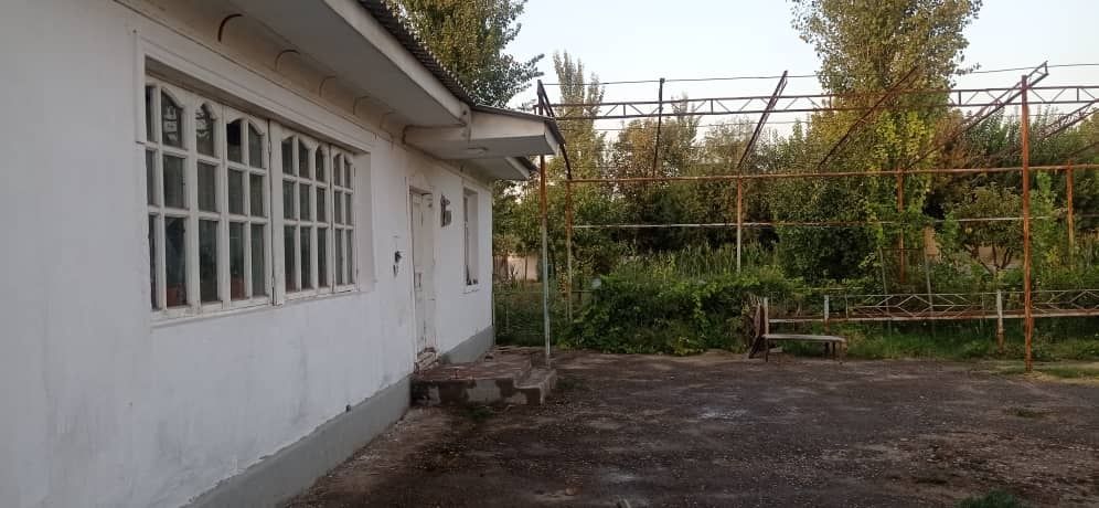 Uy sotiladi sentralni joida 7 sotik olsagiz 38000