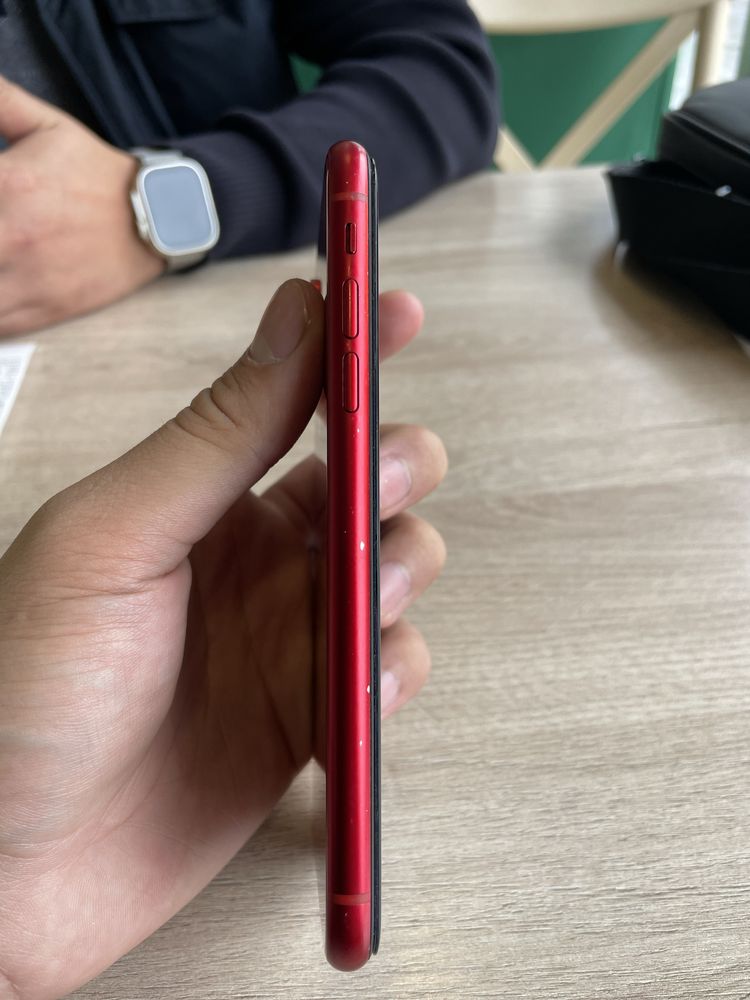 Iphone xr red product