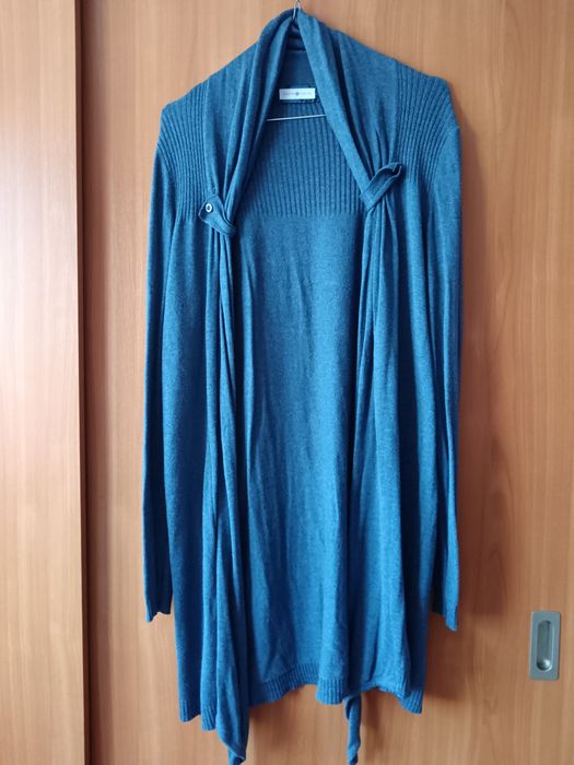 Vând Cardigan in Colț Mărimea XL