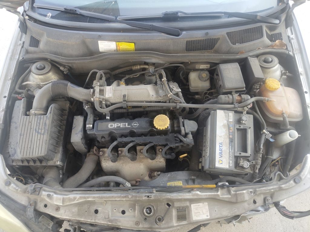 De vânzare pt piese schimb Opel Astra H