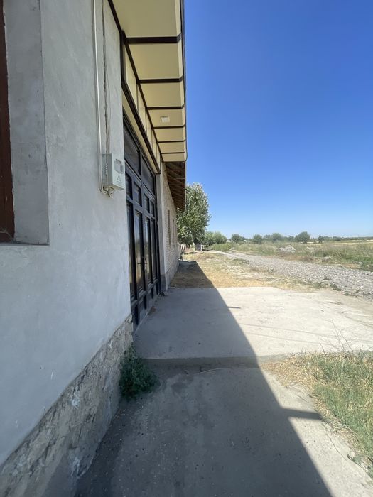 Uy sotiladi 14 sutik