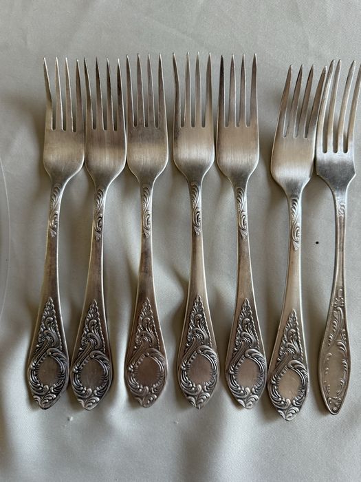 Мельхиоровые ложки и вилки