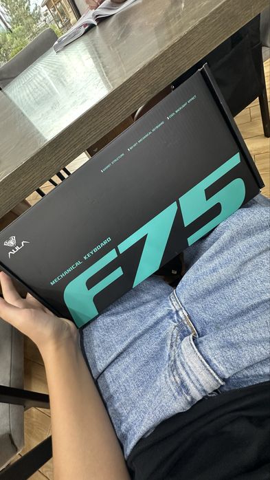 игровая клвавиатура aula f75