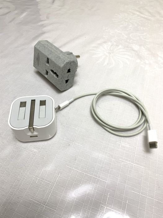 Оригинал iPhone зарядка 20W