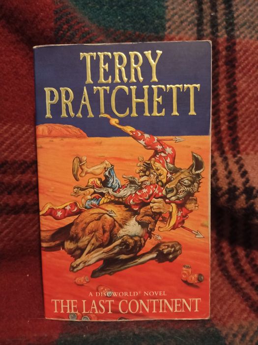 колекция книги (на английски)