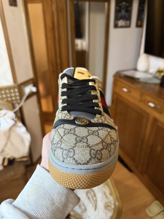 Vand perechie de gucci
