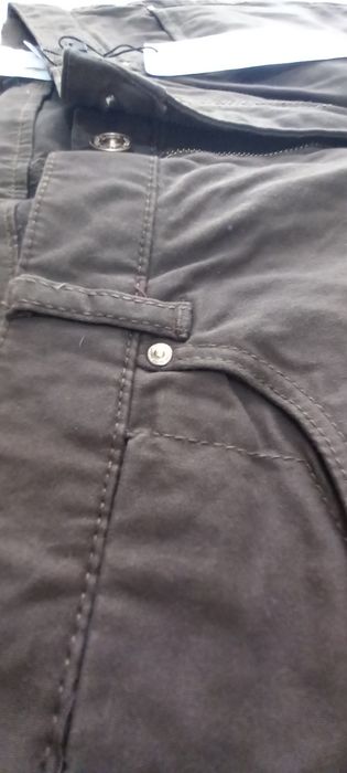 Женские брюки цвет хаки.Новые.