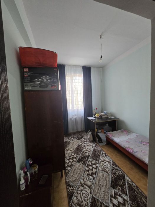 Чичик шахар 10 м/р Карвон 3х 68 кв/м 1 этаж сотилади Нархи 30.000$ Нал