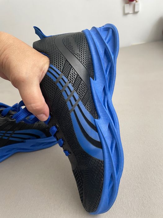 Adidasi noi unisex 30 lei