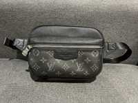 Louis Vuitton мъжка чанта Monogram Eclipse Bumbag