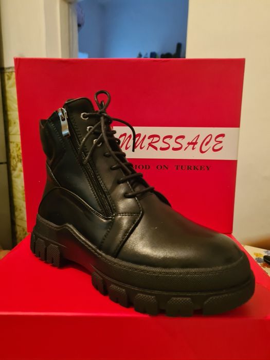 Ботинки зимние новые