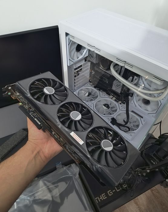 Placa video XFX RX 7800 XT QICK 16 GB