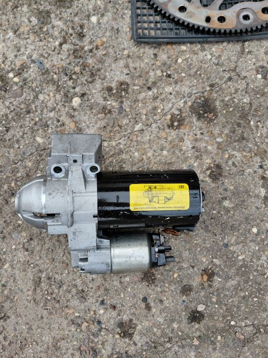 Стартер BMW X3 F25 3.0d Xdrive