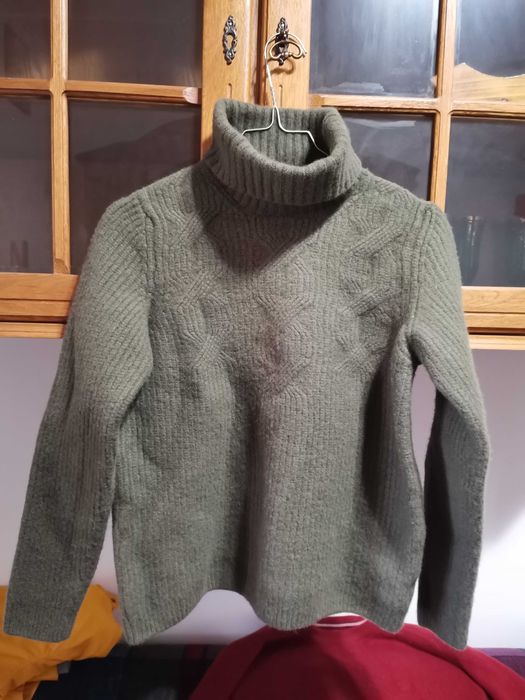 Pulovere lana impecabile