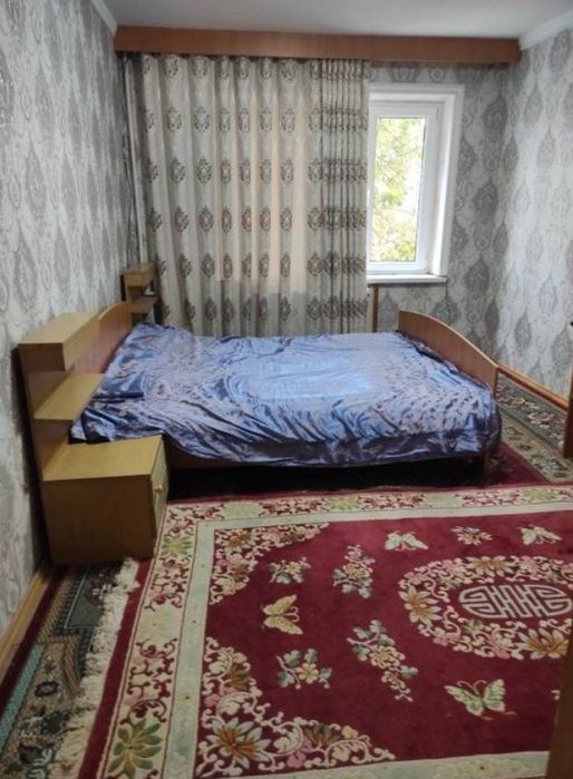 Чиланзар 1 кв 3/3/4 кирпич. Орр Торговый Центр. Срочно