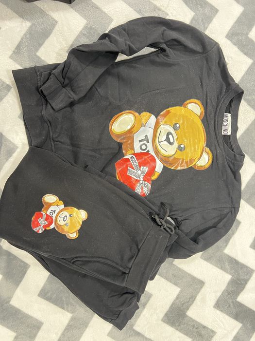 Дамски спортен екип Moschino