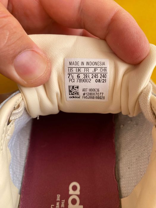 Продавам оригинални маратонки Adidas