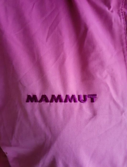 Geaca de dama Mammut dry tech marime M/L.