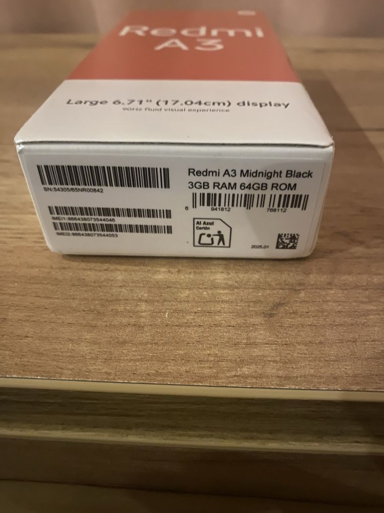Redmi A3 смартфон + слушалки НОВИя