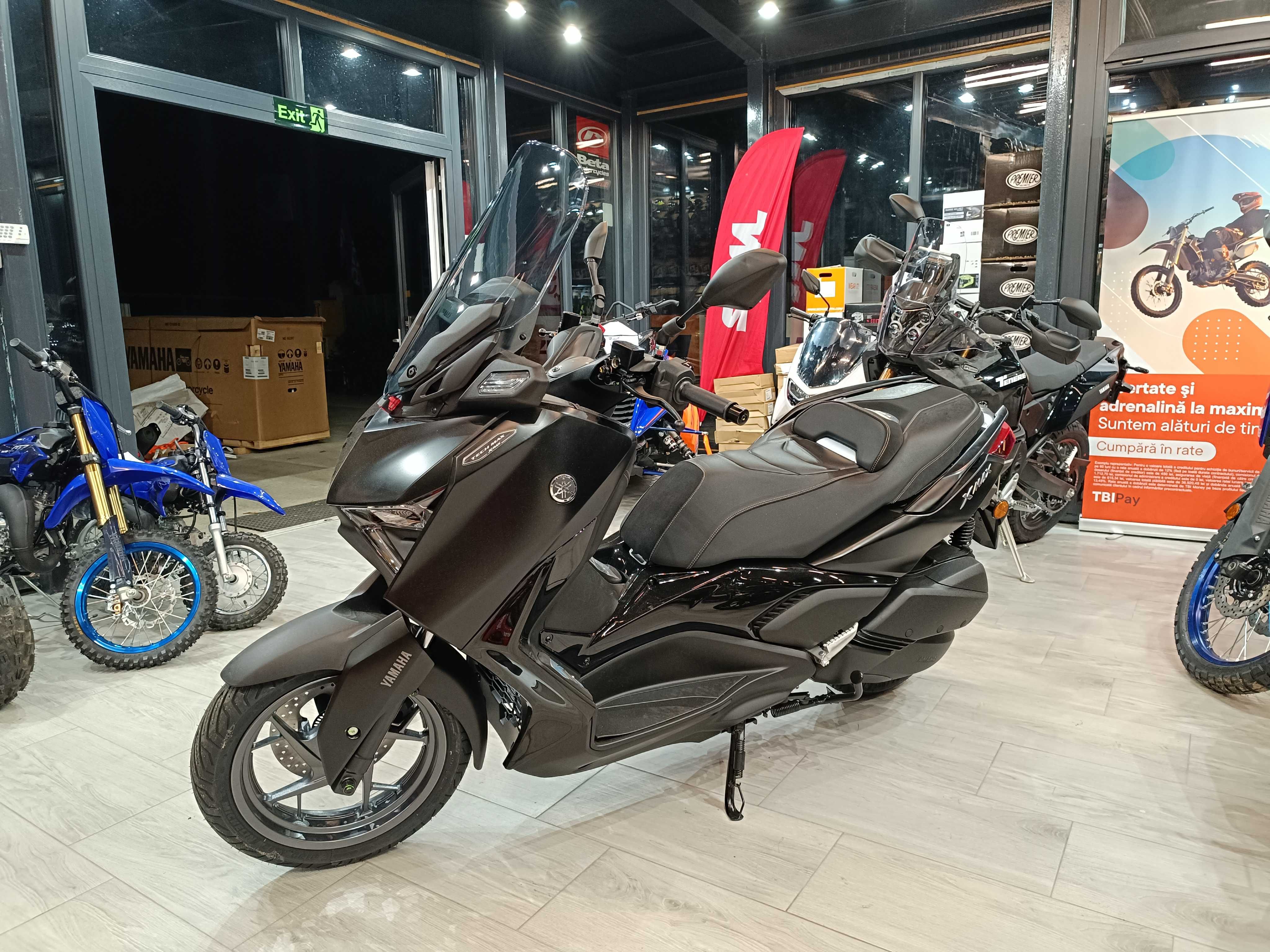 Yamaha XMax 300 TechMax nou 0km-  prin EST BIKE Campina