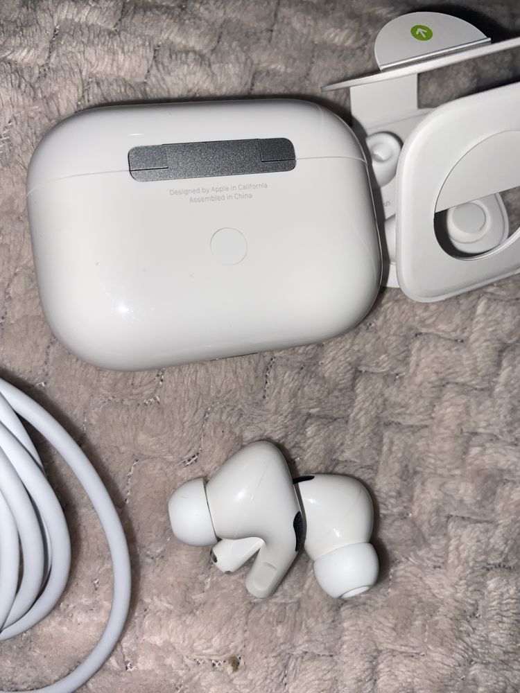 Airpods pro appele utilizate foarte putin