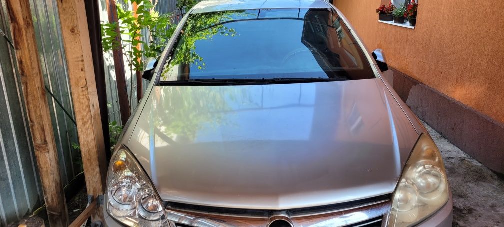 Opel astra H 2008