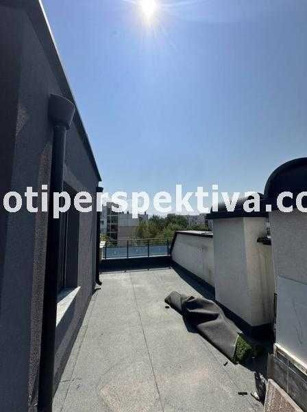 Продава се Тристаен апартамент в Пловдив, Кючук Париж - 140 кв.м за 1343 €/кв.м - Снимка #14