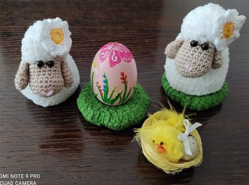 Плетена поставка за яйчице