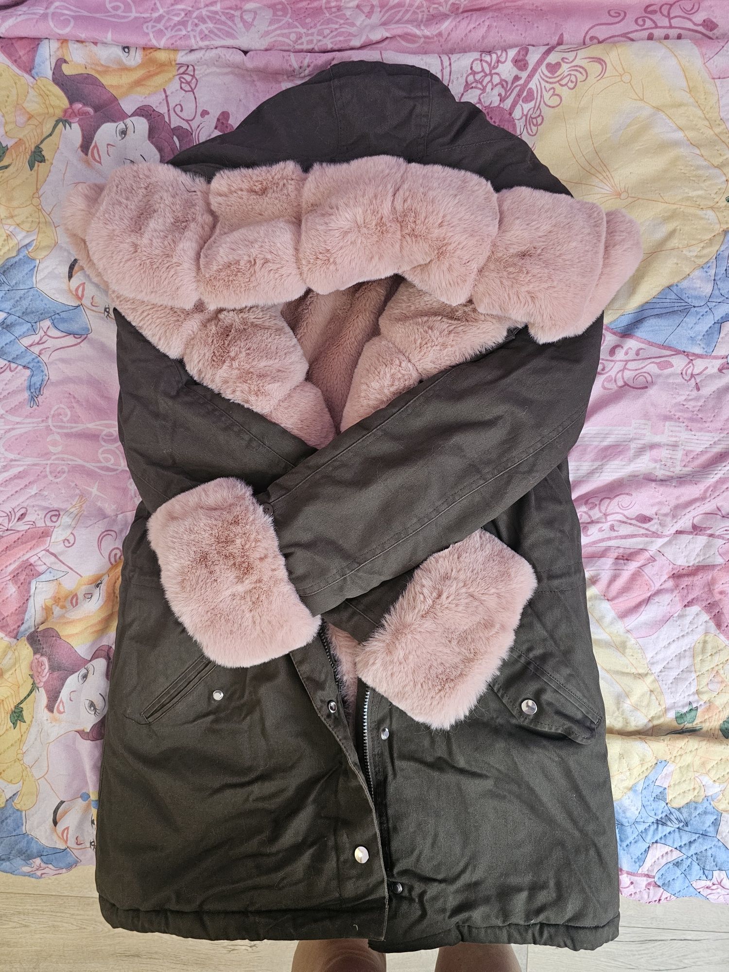 Дамска зимна парка