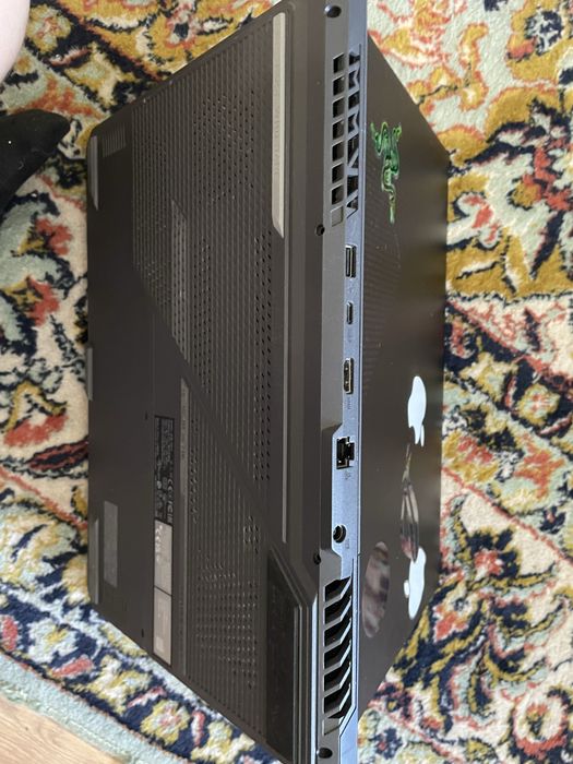 Laptop de gaming in stare foarte buna