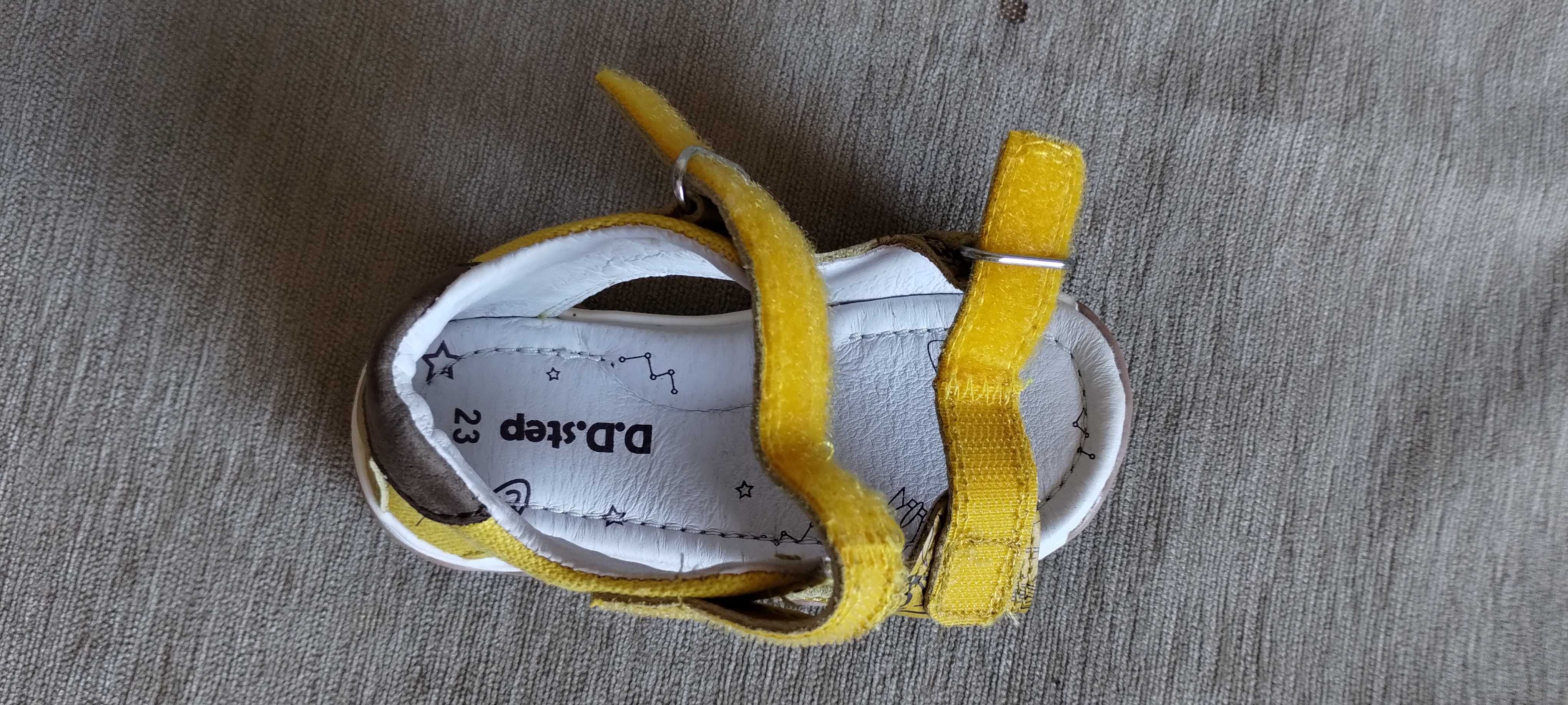 Sandale copii, D.D.Step, marime 23, din piele, cu scai, galben