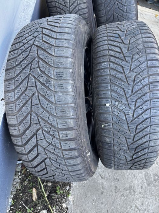 Anvelope iarna Yokohama 255/60/18 plus jante aliaj