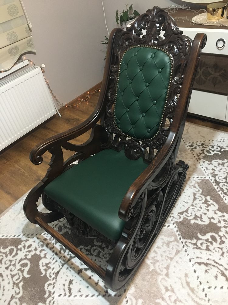 Кралски люлеещ стол