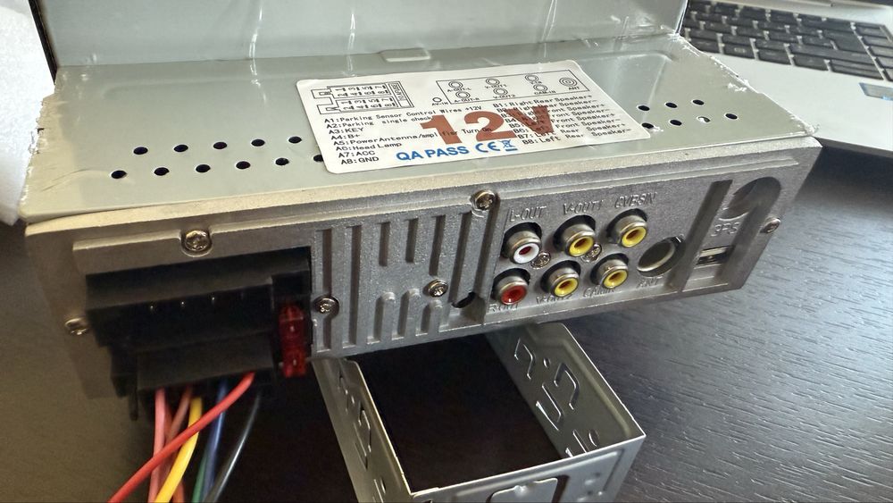 Radio auto cu bluetooth