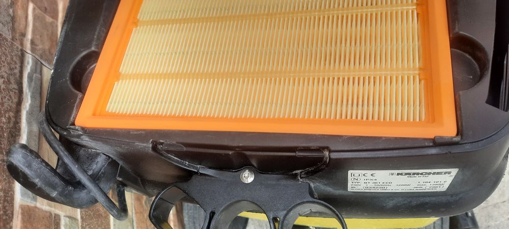 Прахосмукачка с Контакт Karcher 361 Profesional  Тупалка Сухо Ст